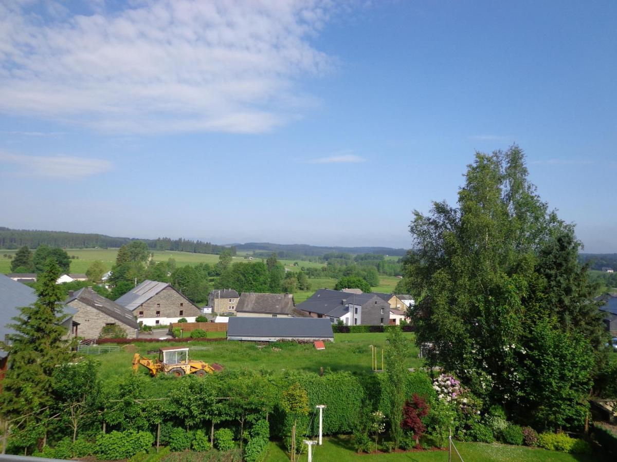 Le Chant Du Merle Neufchâteau Exteriör bild